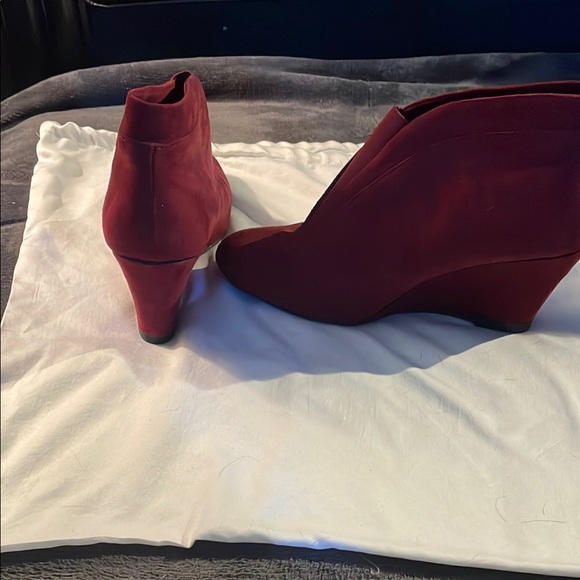 Women's Red Ankle Boots - Picture 5 of 8